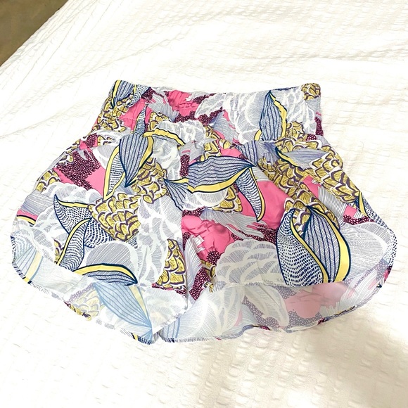 Fox and Hen Camden High Waisted Track Short - Picture 2 of 5